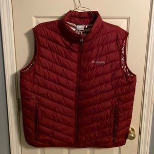 Columbia puffer vest. Mens XXL.